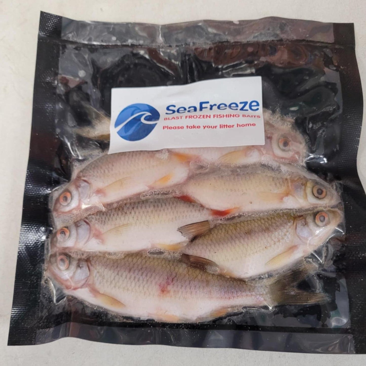 SeaFreeze Roach Small - 4-5 per pack
