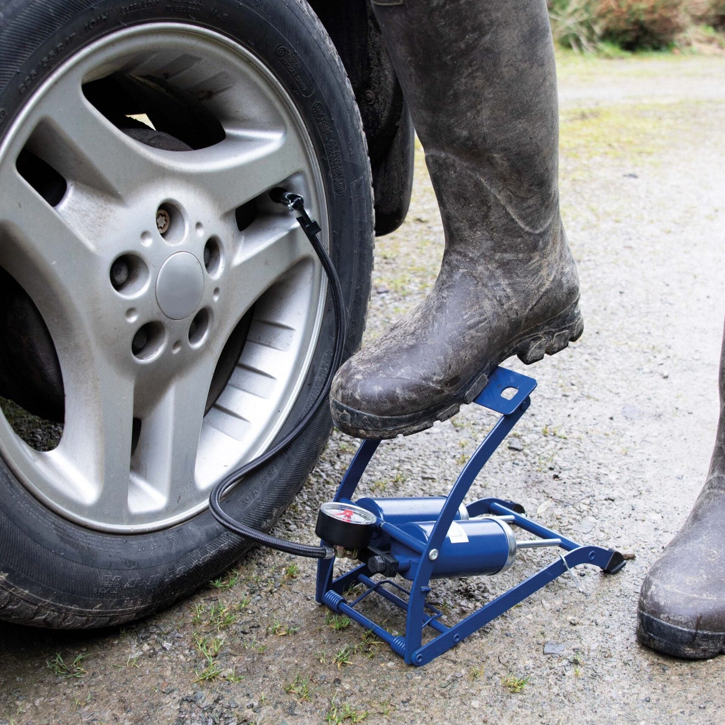 Maypole Double Foot Pump - car, motorbikes, cycle tyres and sports balls