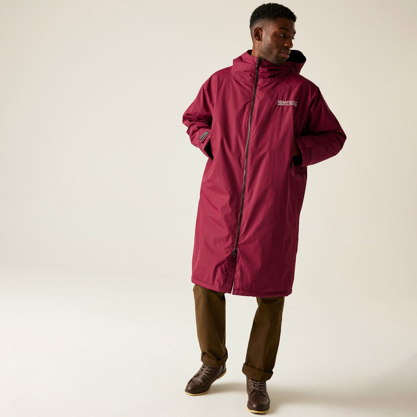 Regatta Adult Waterproof Changing Robe - Dark Maroon