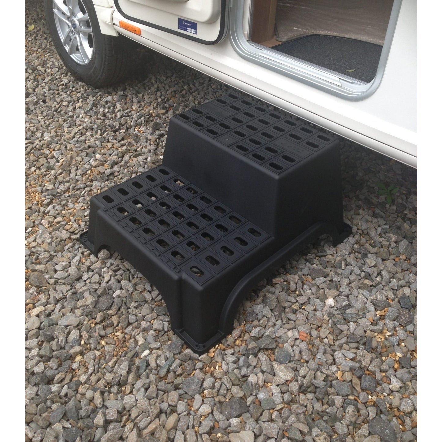 MGI Milenco Giant Double Plastic Step - AVAILABLE IN STORE ONLY